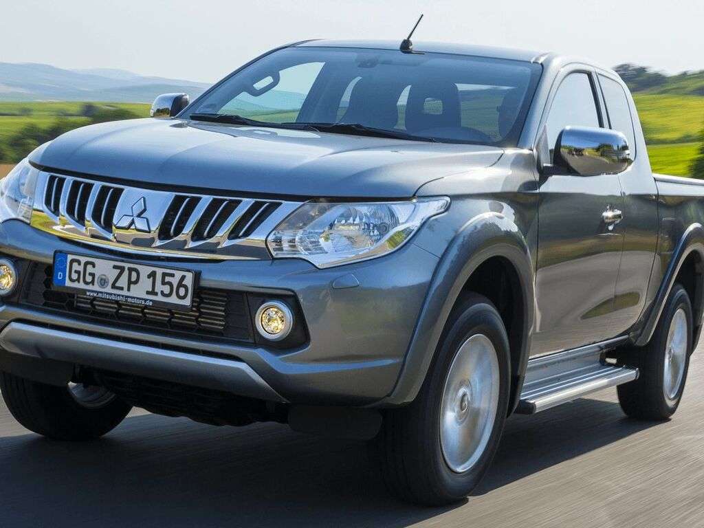 Fußmatten für Mitsubishi L200 2015 - 2023