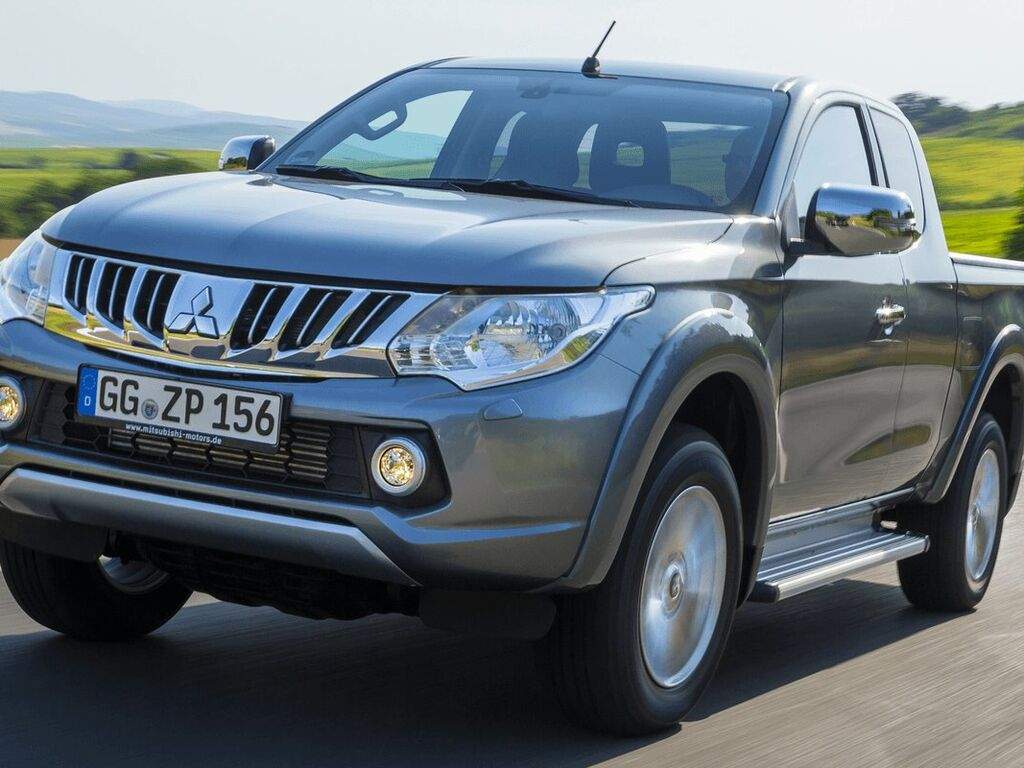 Fußmatten für Mitsubishi L200 2015 - 2023