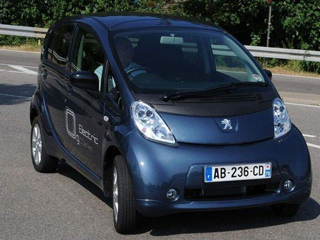 Fußmatten für Peugeot iOn 2010 - 2020