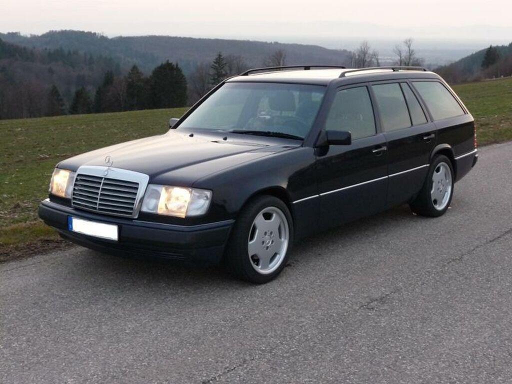 Kofferraummatten für Mercedes E-Klasse W124/S124/C124 1985 - 1996