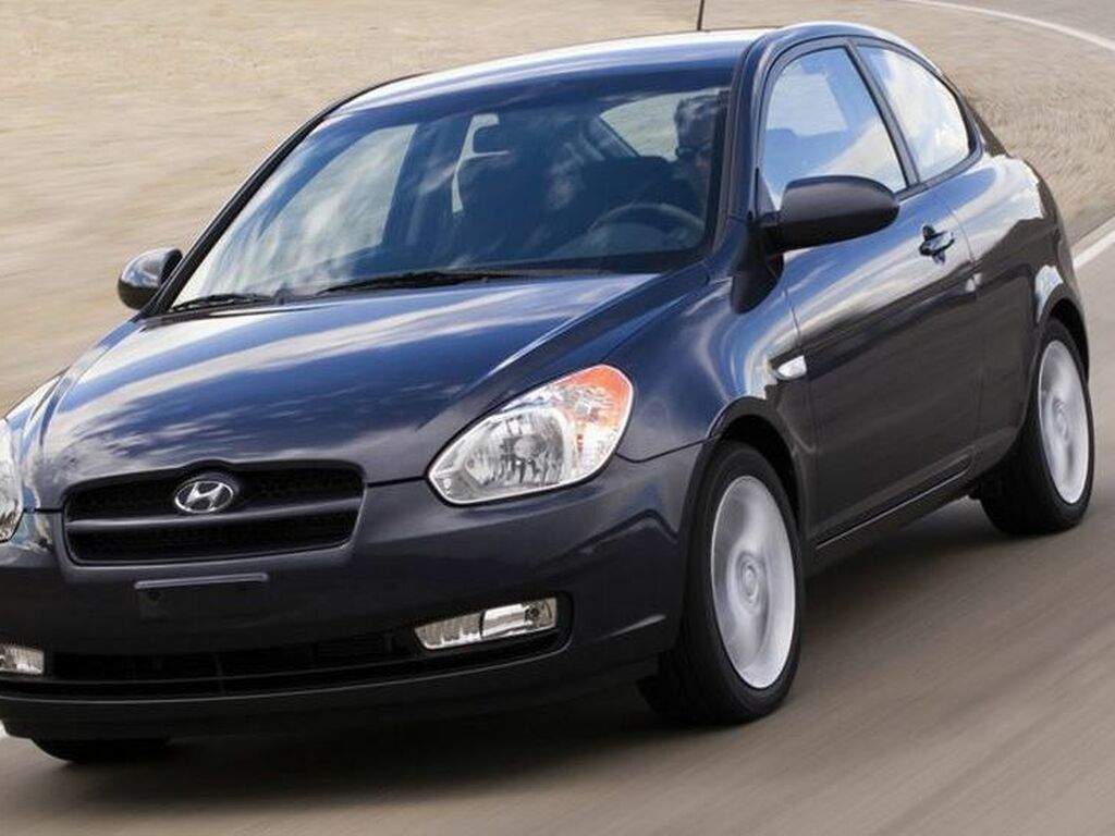Fußmatten für Hyundai Accent 2005 - 2010