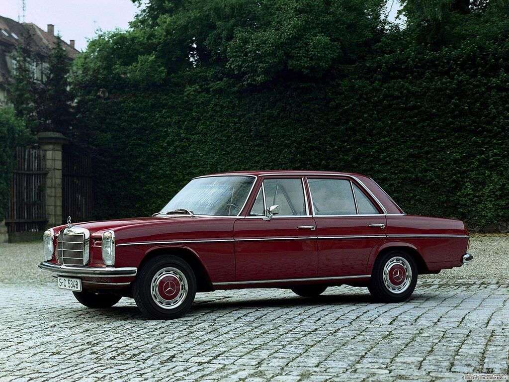 Fußmatten für Mercedes W114-W115 1967 - 1976