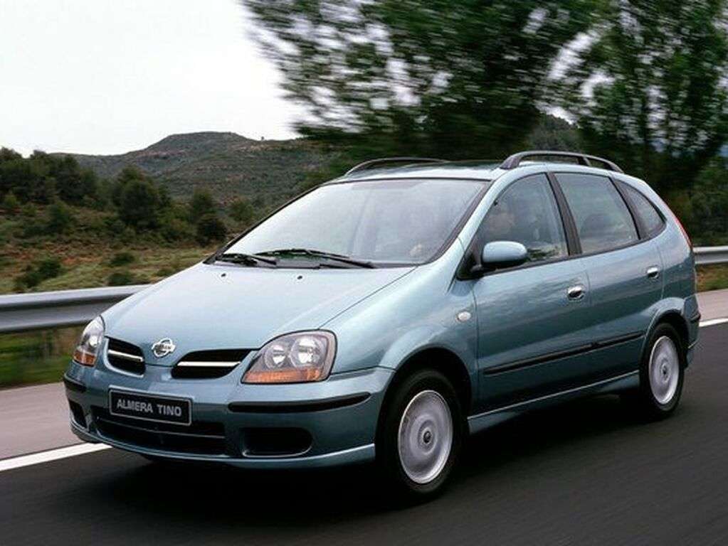 Fußmatten für Nissan Almera Tino 2000 - 2007