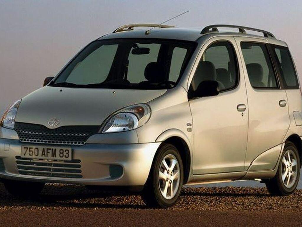 Fußmatten für Toyota Yaris Verso 1999 - 2005
