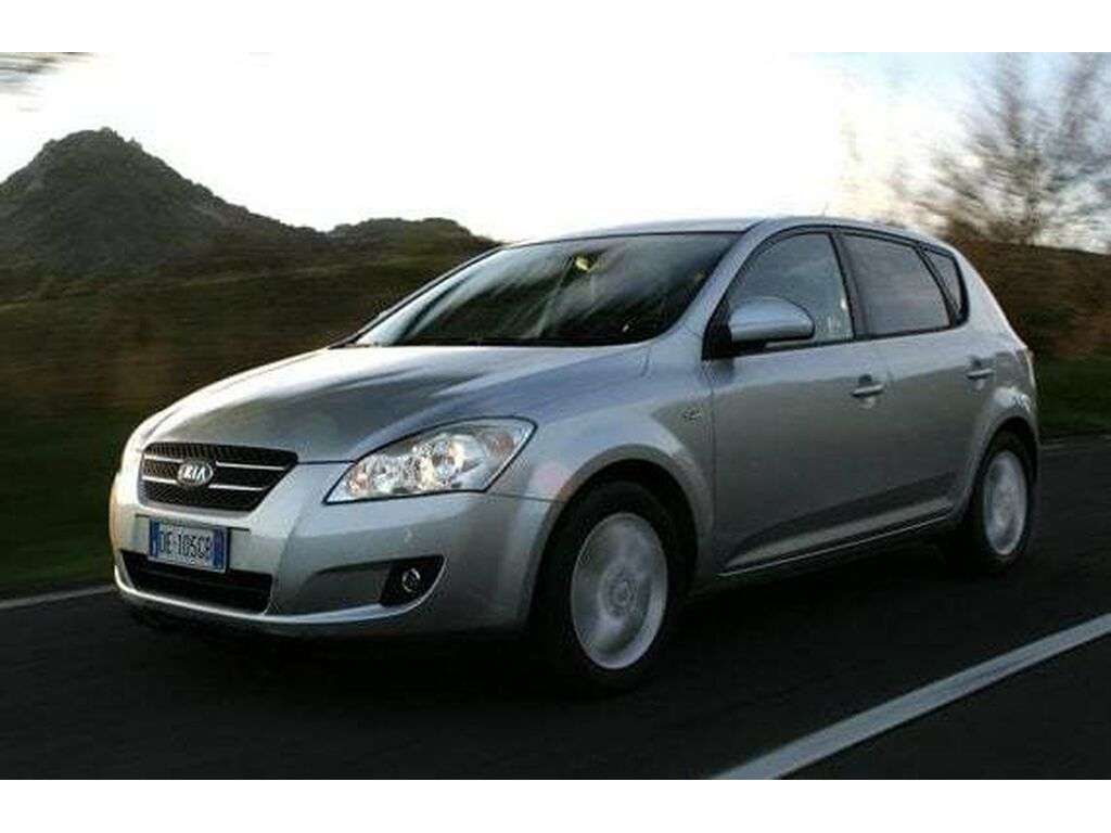 Kofferraummatten für Kia Ceed 2007 - 2009