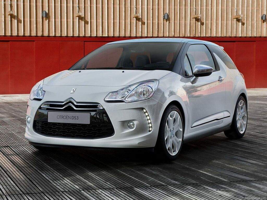 Kofferraummatten für Citroën DS3 2010 - 2015