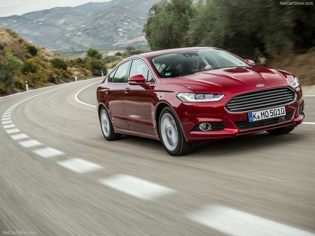 Fußmatten für Ford Mondeo 2015 - 2019