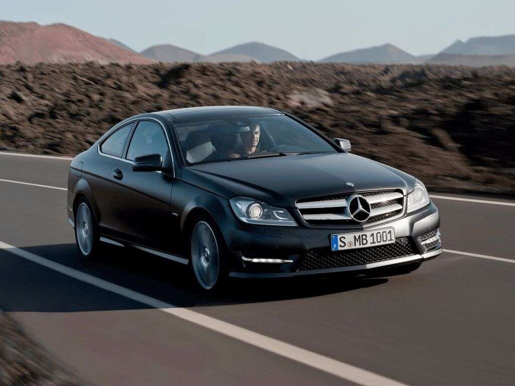 Fußmatten für Mercedes C-Klasse C204 2011 - 2015