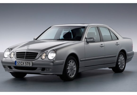 Versand Basic Kofferraummatte kaufen? W210 Gratis Mercedes für E-Klasse